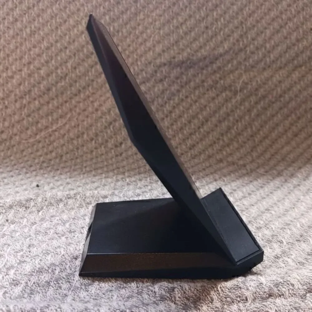 Nanami Qi Certified Wireless Charging Stand